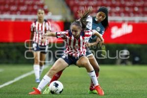 FÚTBOL FEMENIL . CHIVAS VS PUEBLA