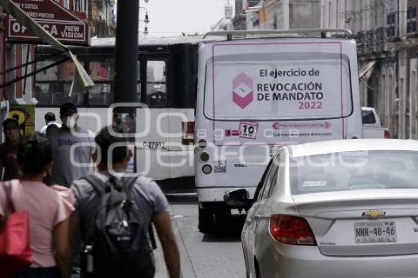 REVOCACIÓN DE MANDATO . PUBLICIDAD URBANA