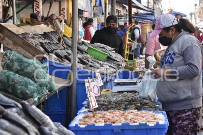 PESCADOS Y MARISCOS