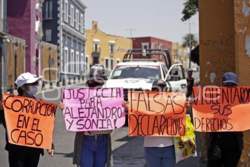 CASA AGUAYO . MANIFESTACIÓN