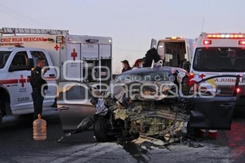 TLAXCALA . ACCIDENTE AUTOMOVILISTICO