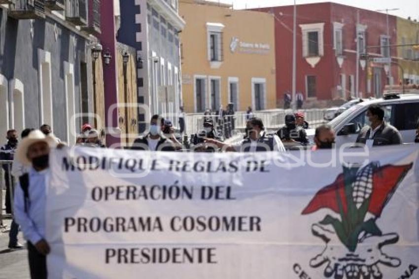 CASA AGUAYO . MANIFESTACIÓN