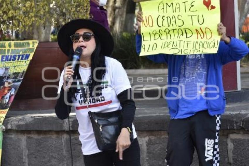 PROTESTA ANTI VACUNAS