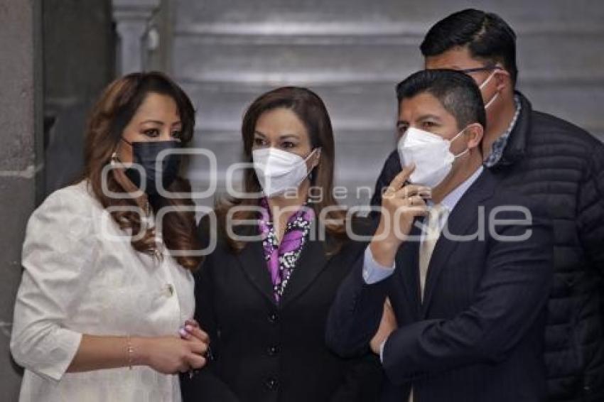 AYUNTAMIENTO . CONTIGO MUJER