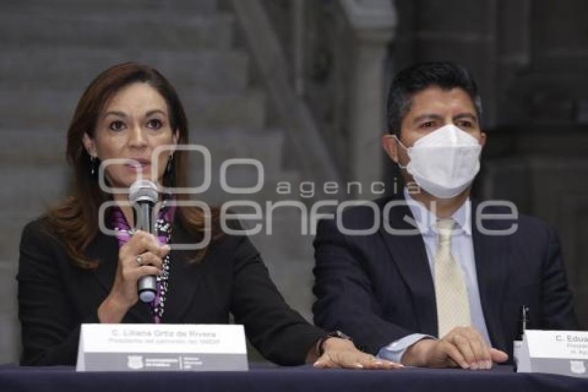 AYUNTAMIENTO . CONTIGO MUJER