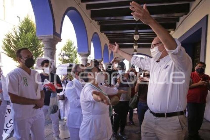 MANIFESTACIÓN ENFERMERÍA . SECRETARIO SALUD