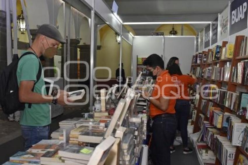 BUAP . FERIA DEL LIBRO