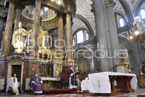 CATEDRAL . MISA