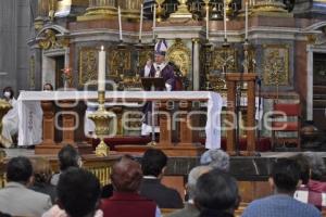 CATEDRAL . MISA