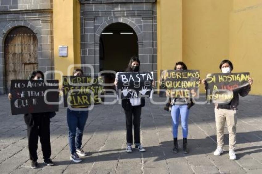 ESTUDIANTES INSTITUTO DE ARTES VISUALES