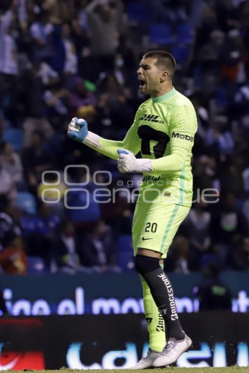 FÚTBOL . CLUB PUEBLA VS PUMAS