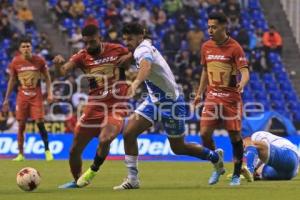 FÚTBOL . CLUB PUEBLA VS PUMAS