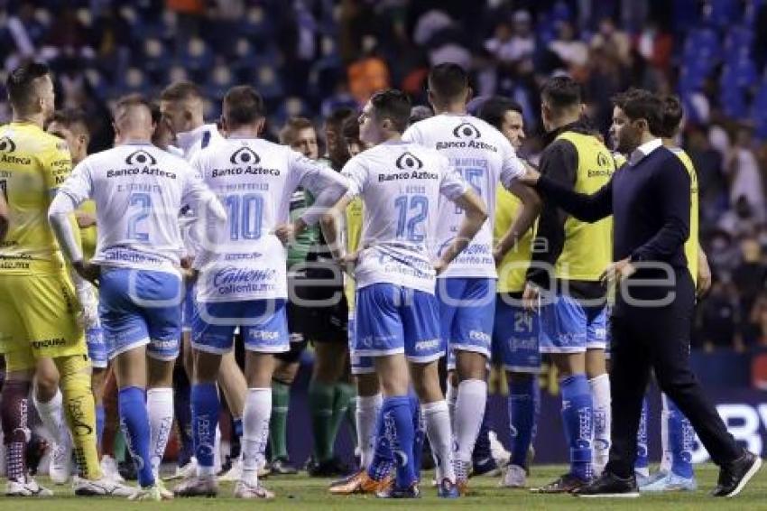 FÚTBOL . CLUB PUEBLA VS PUMAS