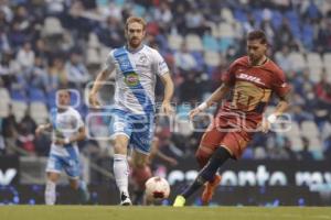 FÚTBOL . CLUB PUEBLA VS PUMAS