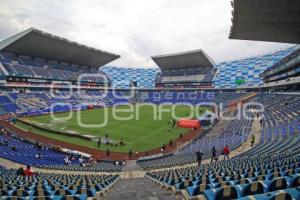 FÚTBOL . CLUB PUEBLA VS PUMAS