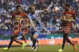 FÚTBOL . CLUB PUEBLA VS PUMAS