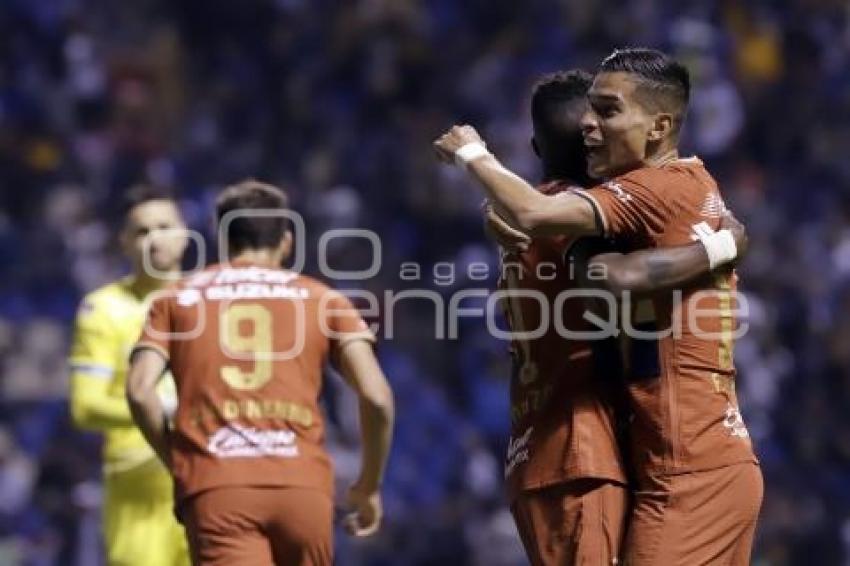 FÚTBOL . CLUB PUEBLA VS PUMAS