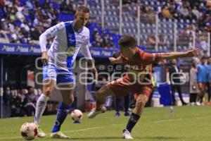 FÚTBOL . CLUB PUEBLA VS PUMAS