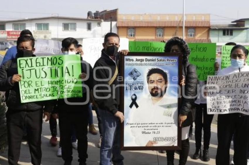 MANIFESTACIÓN . DANIEL SALAS 