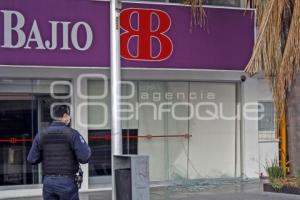 SEGURIDAD . VANDALISMO BANCO