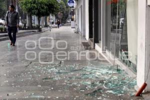 SEGURIDAD . VANDALISMO BANCO