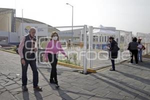 VACUNA COVID-19 . POLIDEPORTIVO FLOR DEL BOSQUE