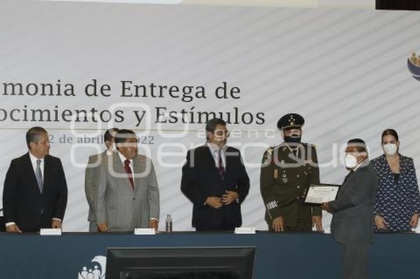 ENTREGA DE RECONOCIMIENTOS FISCALIA