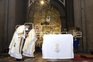 CELEBRACIÓN . JUEVES SANTO