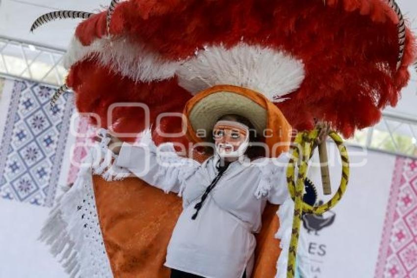 SAN ANDRÉS CHOLULA . TRAJES REGIONALES