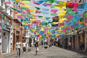 LA CALLE DE LOS DULCES