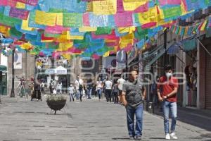 LA CALLE DE LOS DULCES