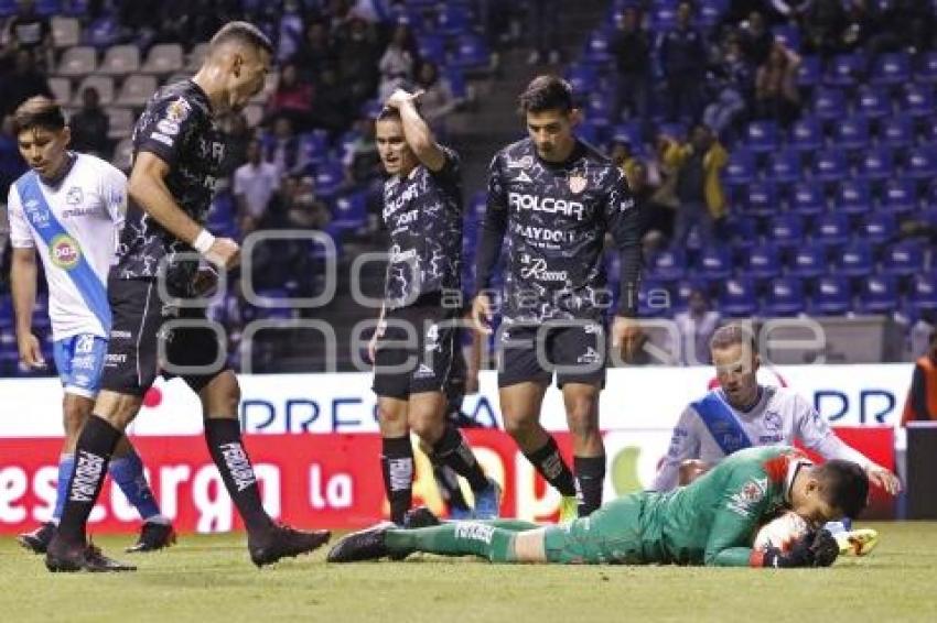 FÚTBOL . CLUB PUEBLA VS NECAXA