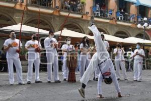 CAPOEIRA