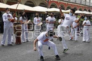 CAPOEIRA