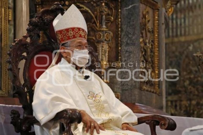 CATEDRAL . MISA