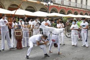 CAPOEIRA