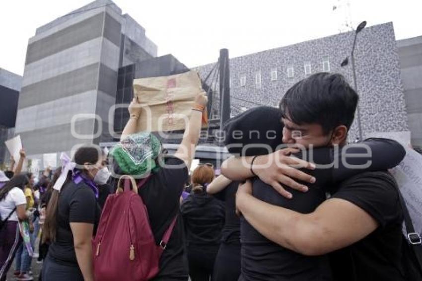 PROTESTA FEMINICIDIOS