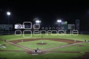 BÉISBOL . PERICOS VS BRAVOS