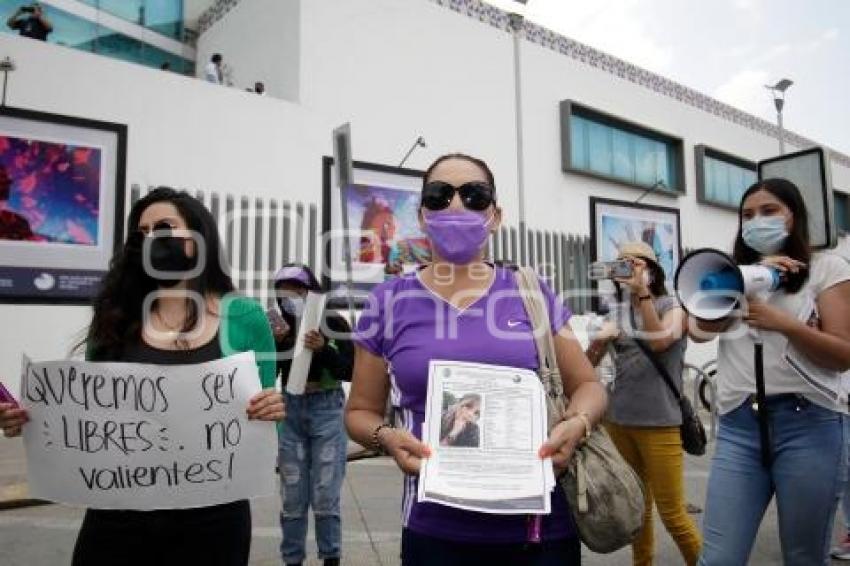 MANIFESTACIÓN MUJER DESAPARECIDA