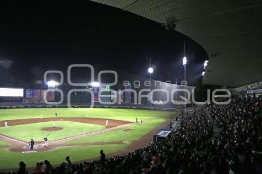 BÉISBOL . PERICOS VS BRAVOS