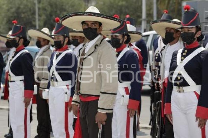 5 DE MAYO . ENSAYO