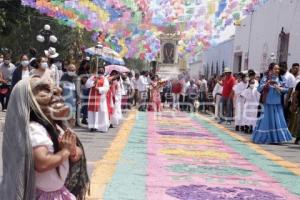 HUAQUECHULA . CELEBRACIÓN SANTA CRUZ