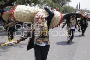 HUAQUECHULA . CELEBRACIÓN SANTA CRUZ