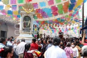 HUAQUECHULA . CELEBRACIÓN SANTA CRUZ