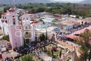 HUAQUECHULA . CELEBRACIÓN SANTA CRUZ