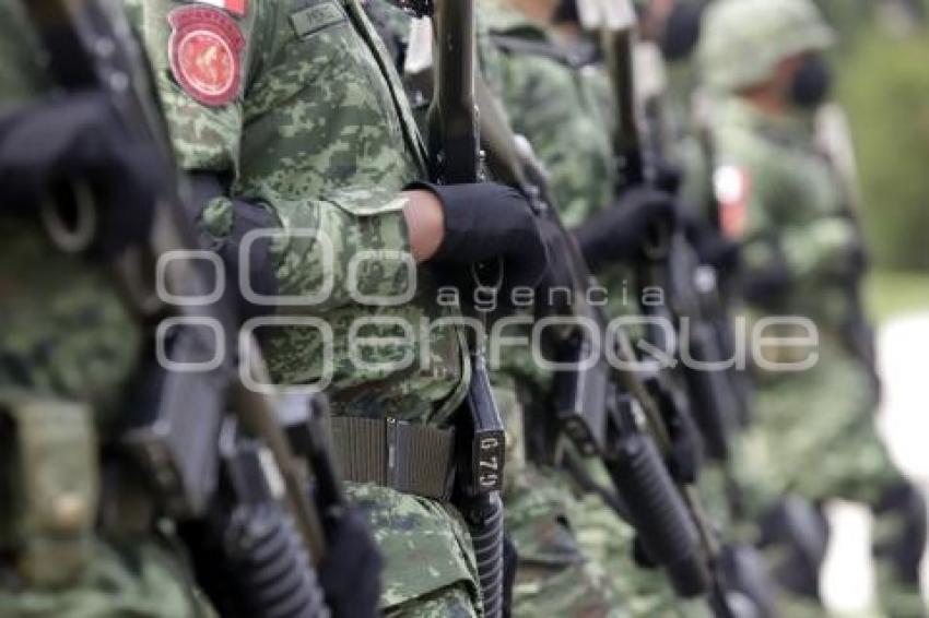 XXV ZONA MILITAR . ENSAYO DESFILE
