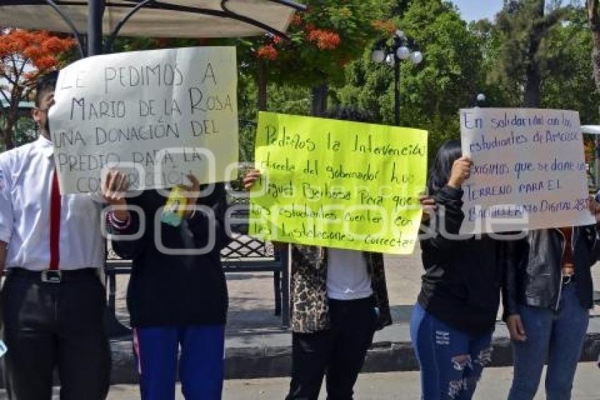 TEHUACÁN . MANIFESTACIÓN FNERRR