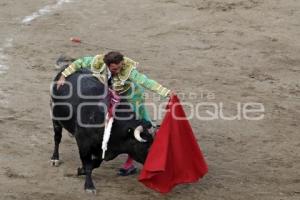 FERIA DE PUEBLA . TOROS