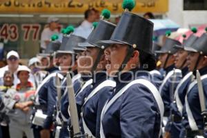 DESFILE 5 DE MAYO