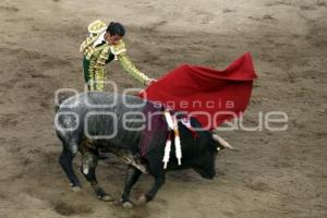 FERIA DE PUEBLA . TOROS